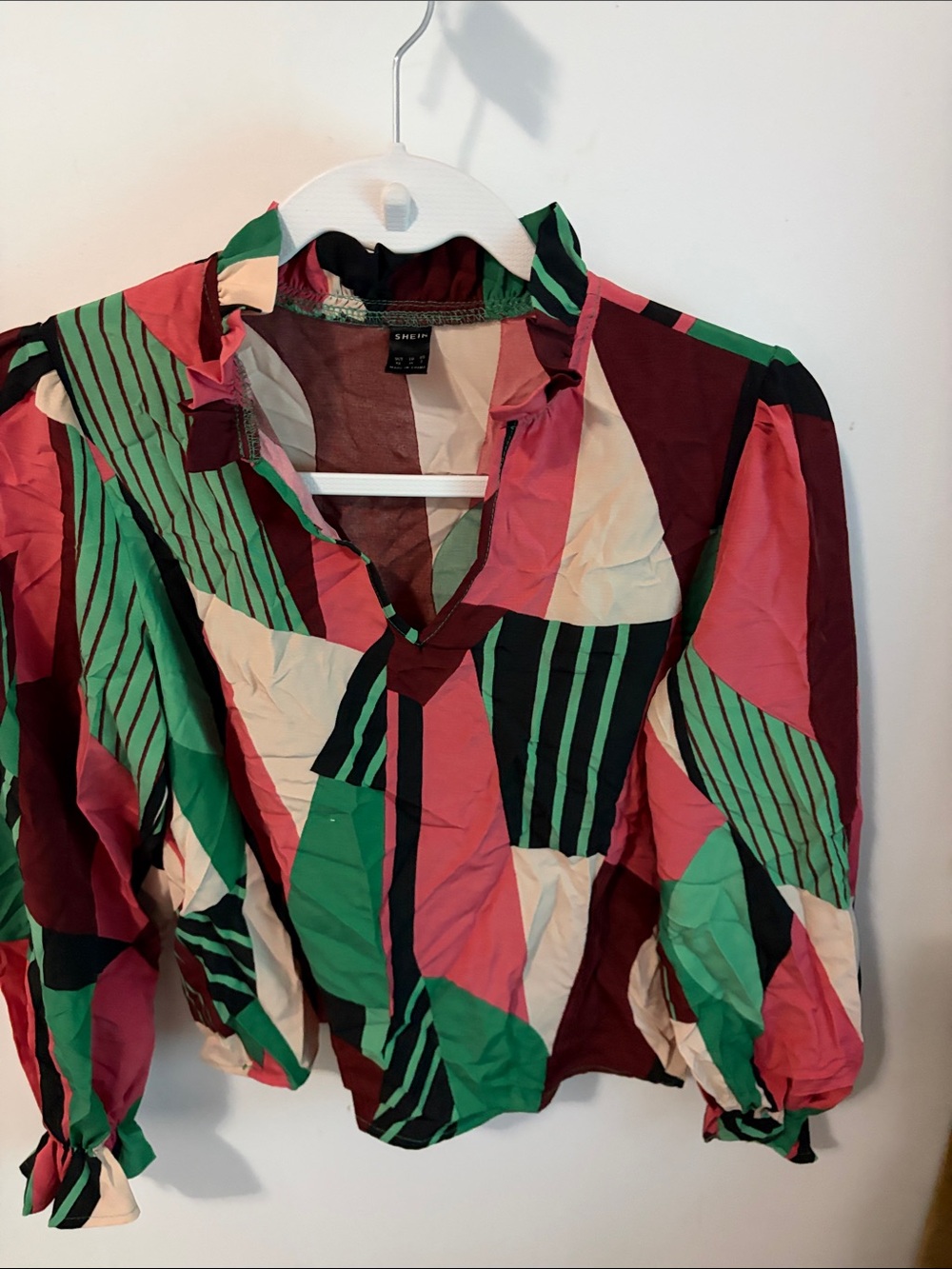 SHEIN Multicolor Geometric V-Neck Long Sleeve Blouse - Coral, Green & Cream